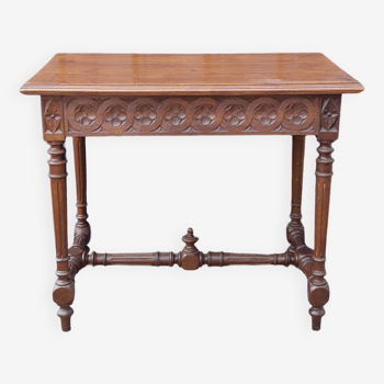 Table d'appoint en noyer de style Louis XIII