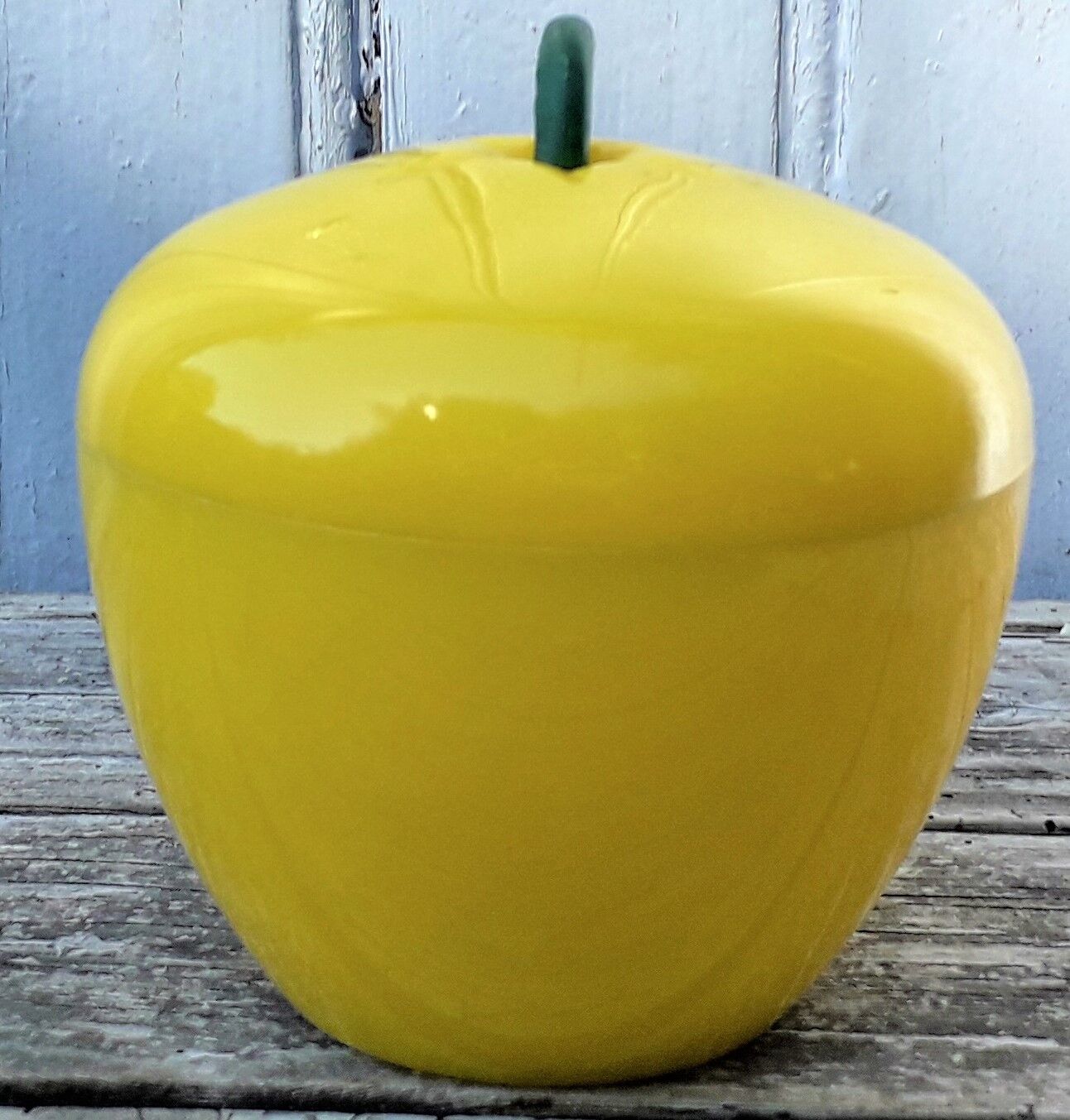 Yellow apple ice bucket