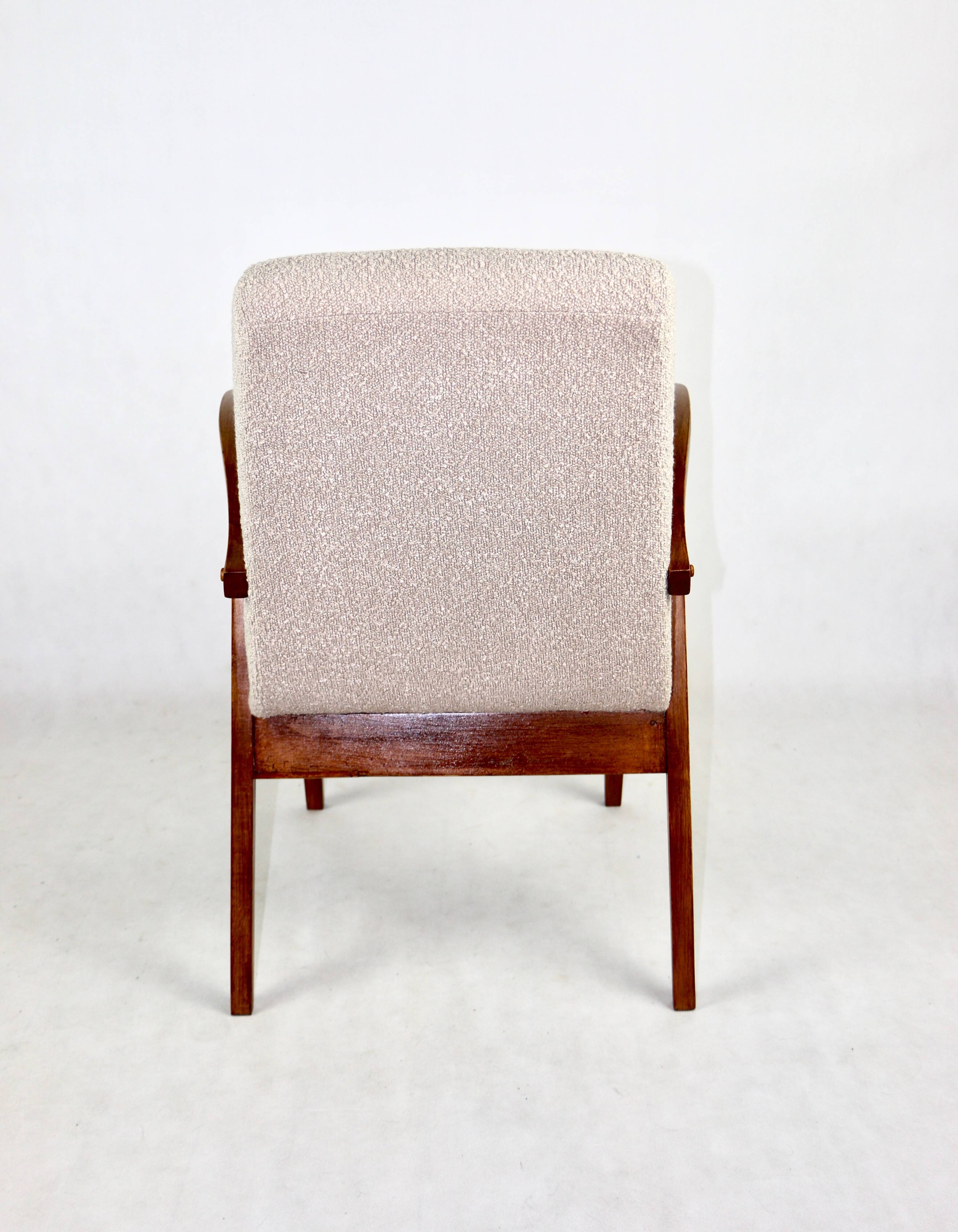 Armchair chair 300-123, design by M. Puchała beige boucle