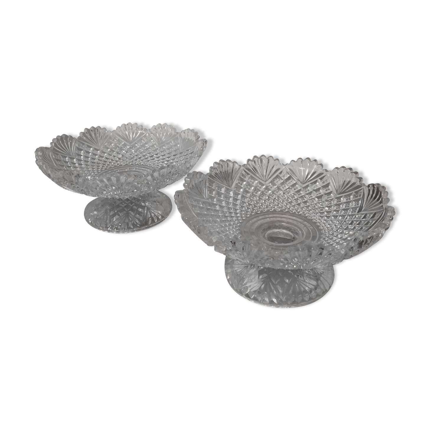 Pair of crystal fruit cups