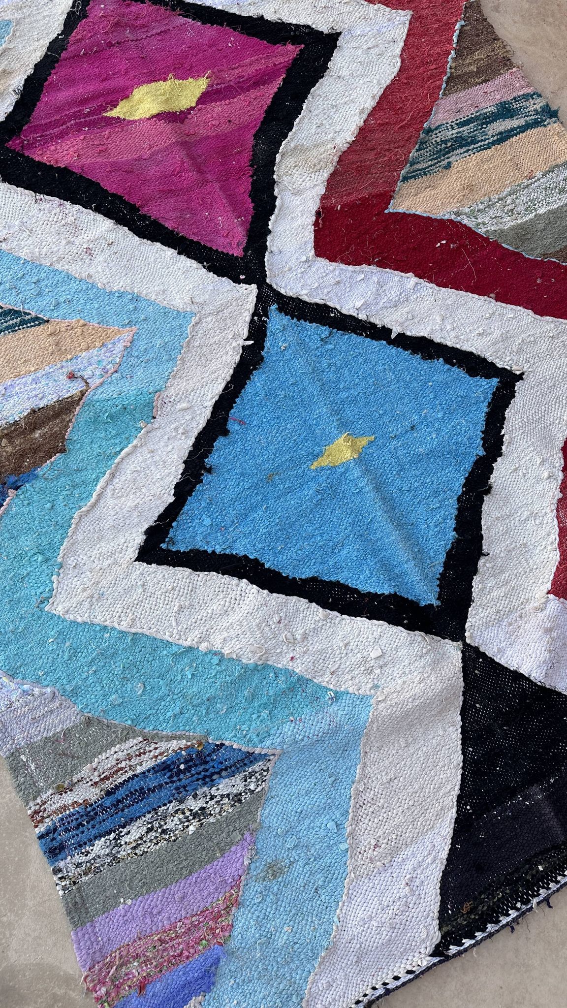 Tapis Marocain coloré - 146 x 272 cm