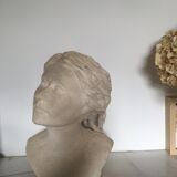 Buste de femme appelée « dame jeanne »