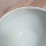 Bowl in white sandstone