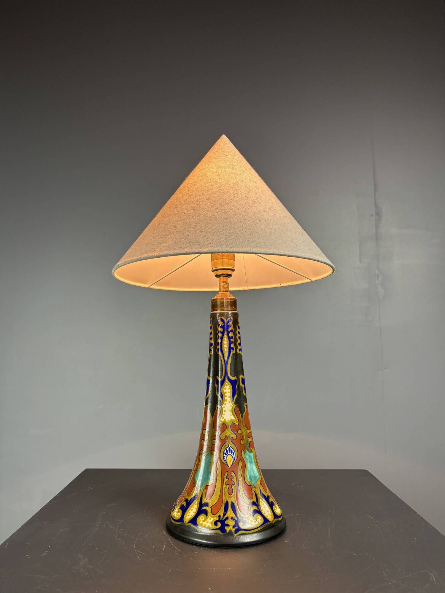 Dutch ceramic art nouveau Plazuid Gouda Pottery table lamp, 1920s
