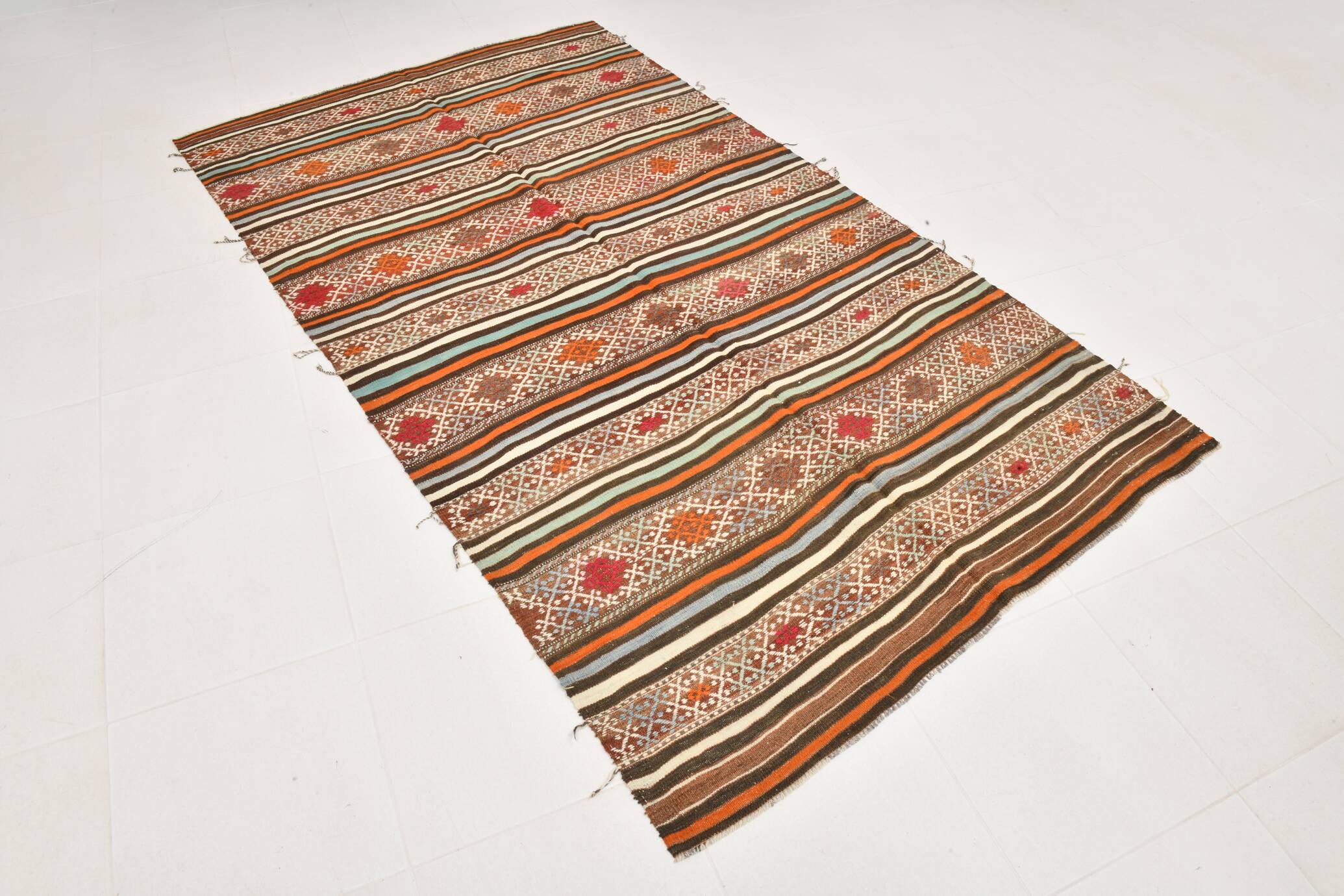 Faded Natural Orientel Kilim Rug, 146x252 Cm