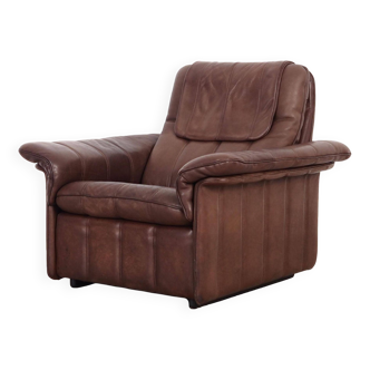 Brown leather armchair, Swiss design, 1970s, manufacture: De Sede