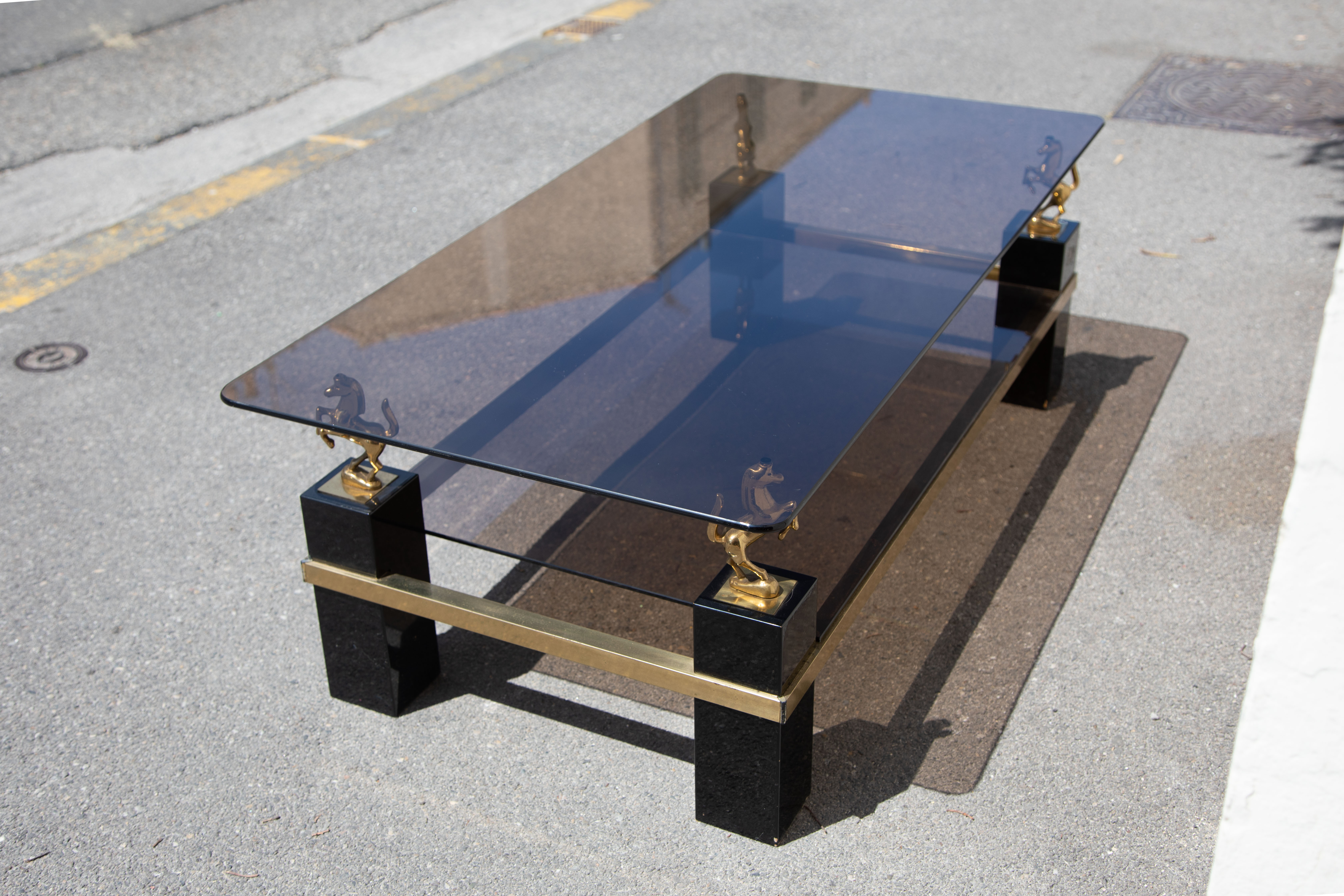 Horse coffee table 70