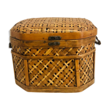 Wicker chest