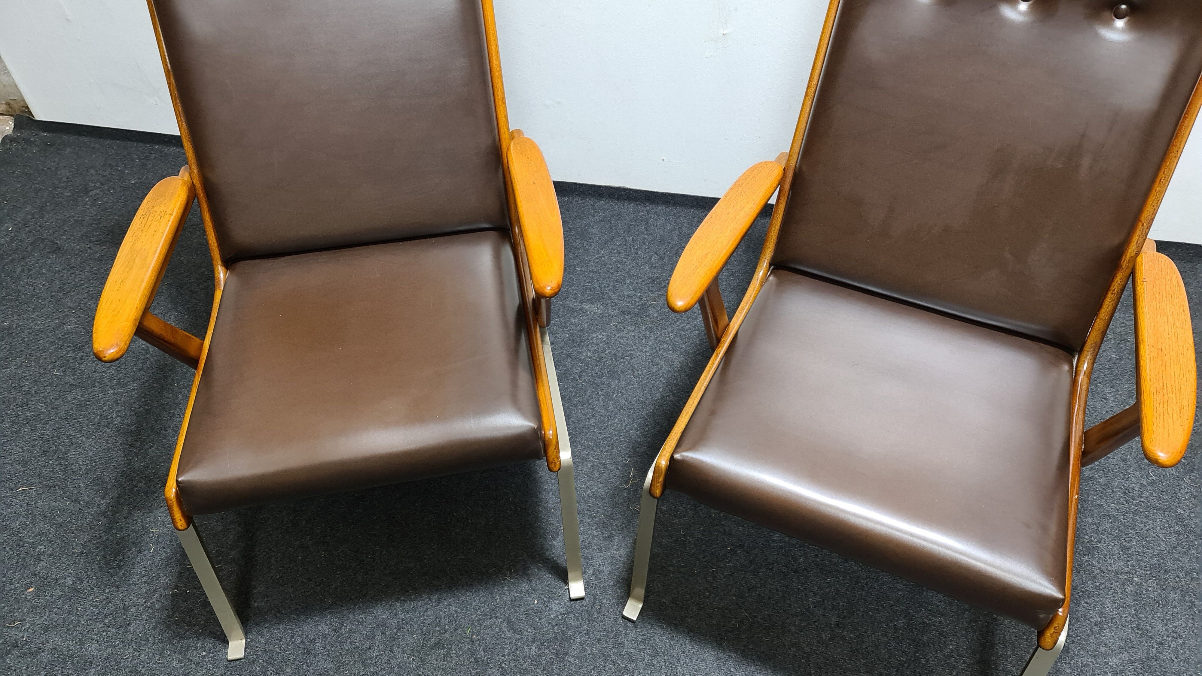 Pair of armchairs
