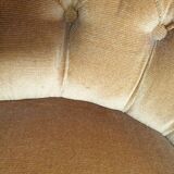 Golden toad chair