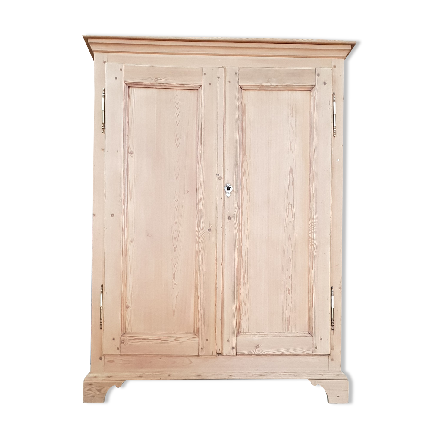 Pine cabinet
