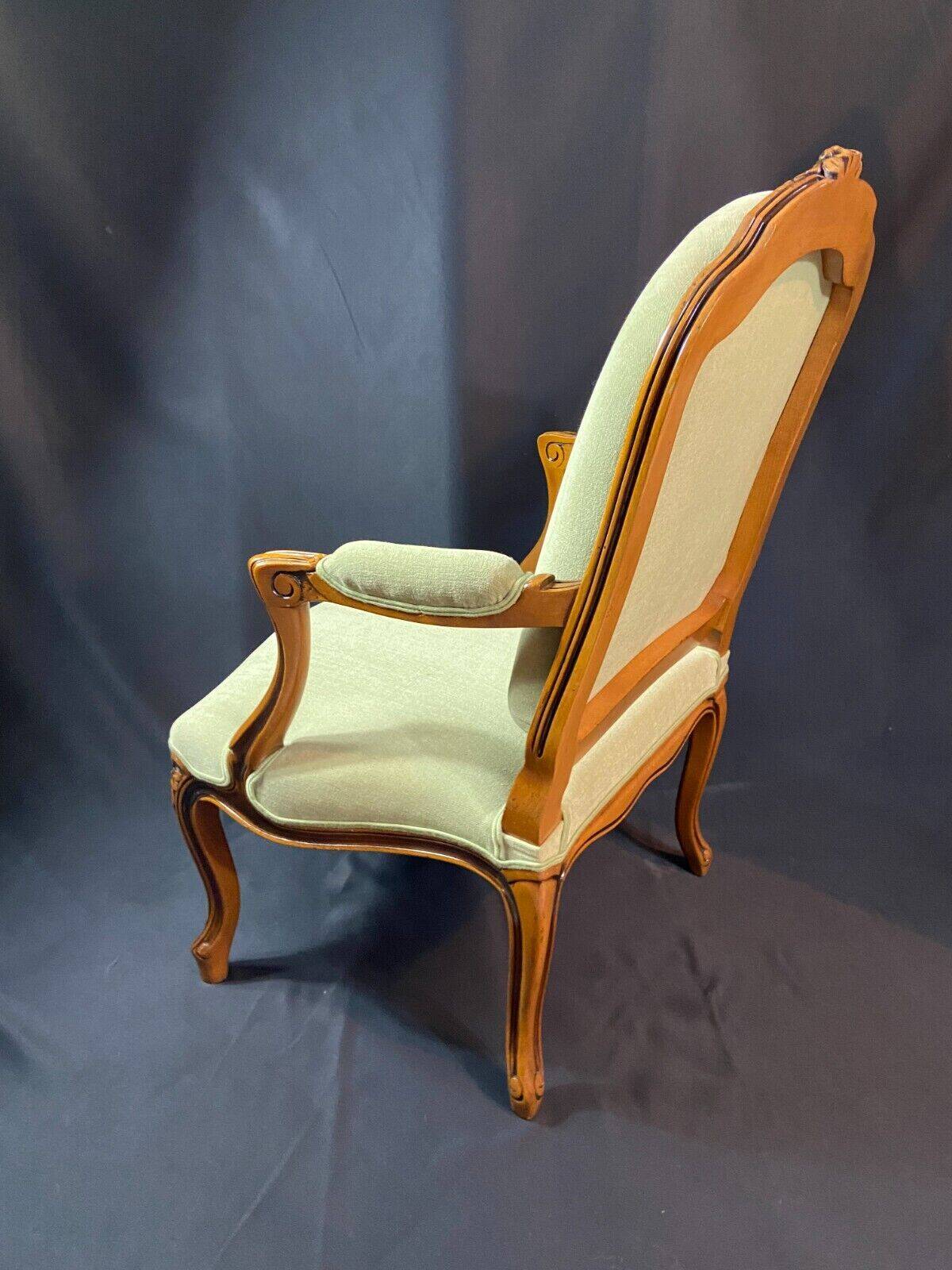 Large Queen-style back armchair in solid cherry wood, Louis XV style