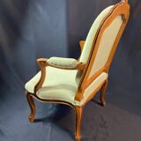 Large Queen-style back armchair in solid cherry wood, Louis XV style