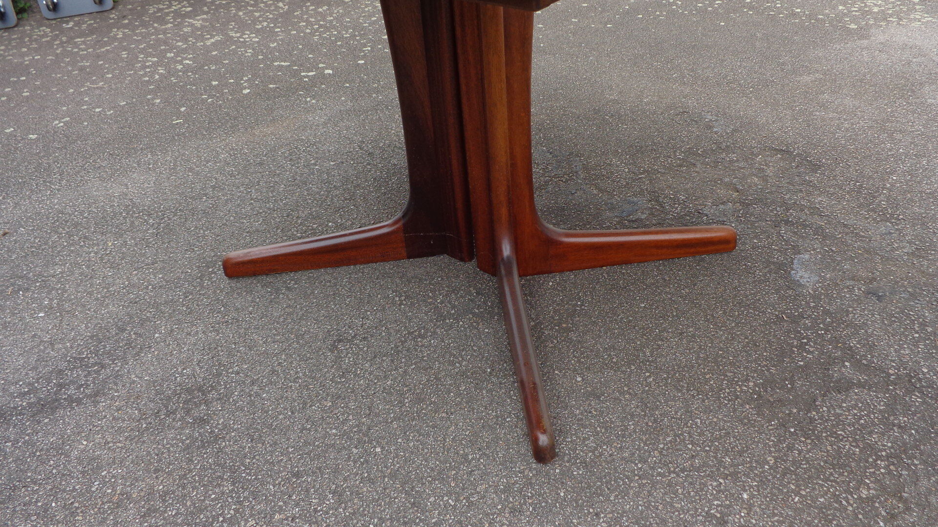 Table Baumann plateau marqueté