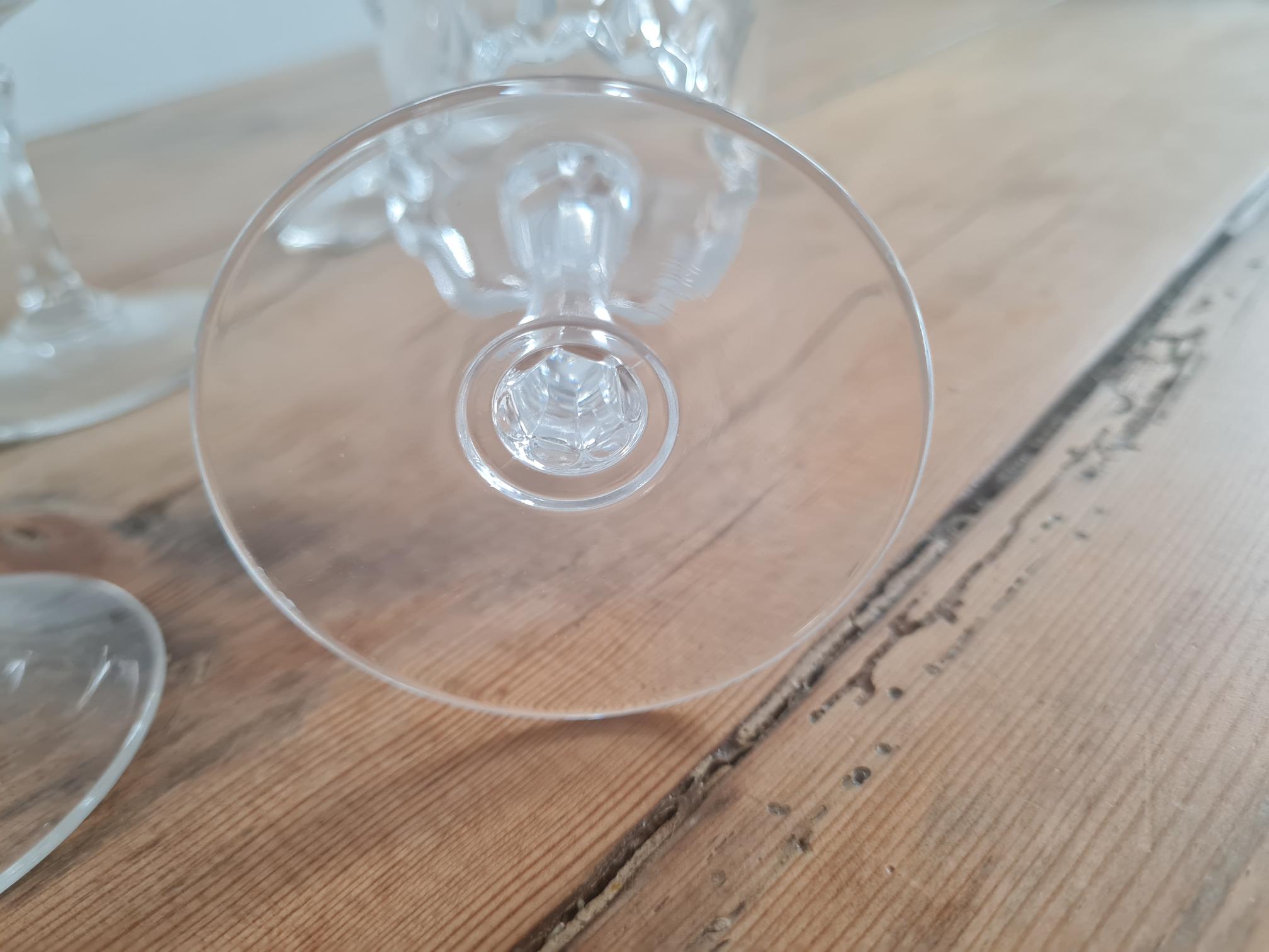 Service de 10 verres à eau en cristal ciselé