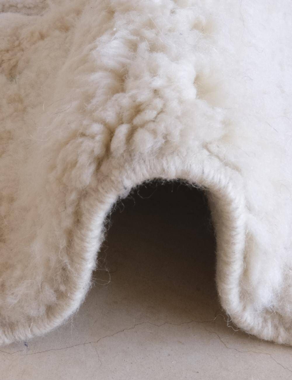 White Beni Mrirt Rug - 262 x 151 cm