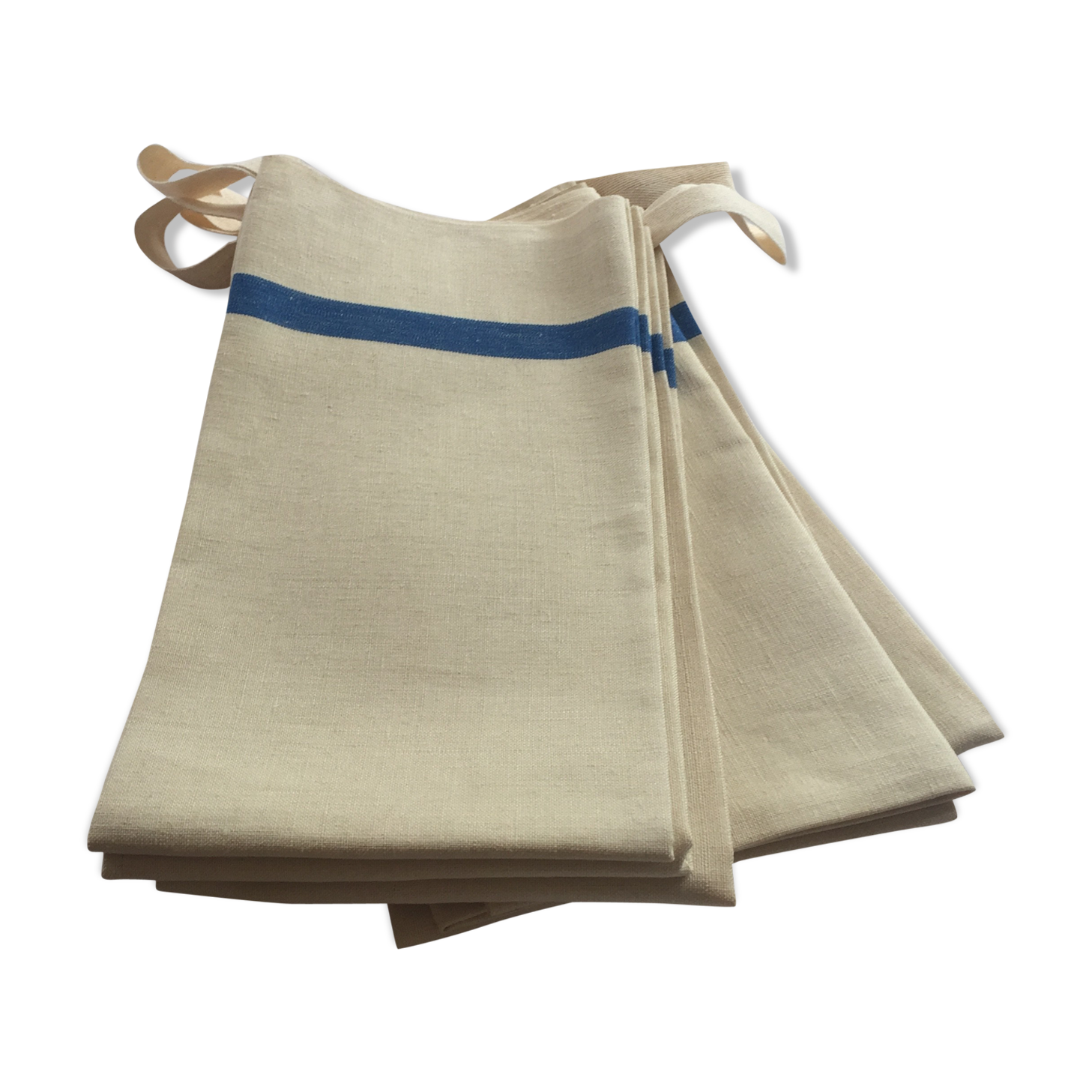 Set of towels in linen