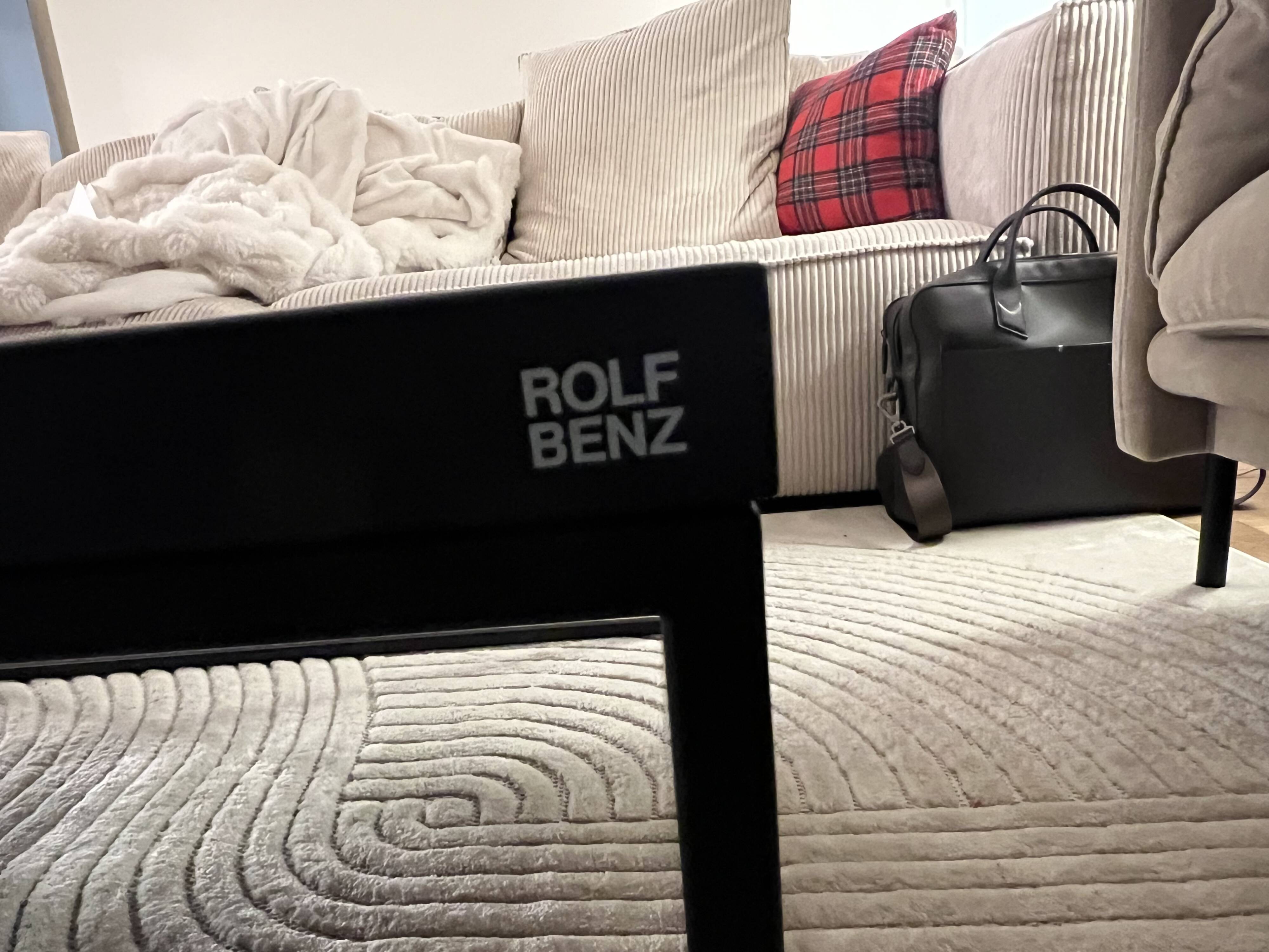 High-end designer coffee table, Rolf Benz 985