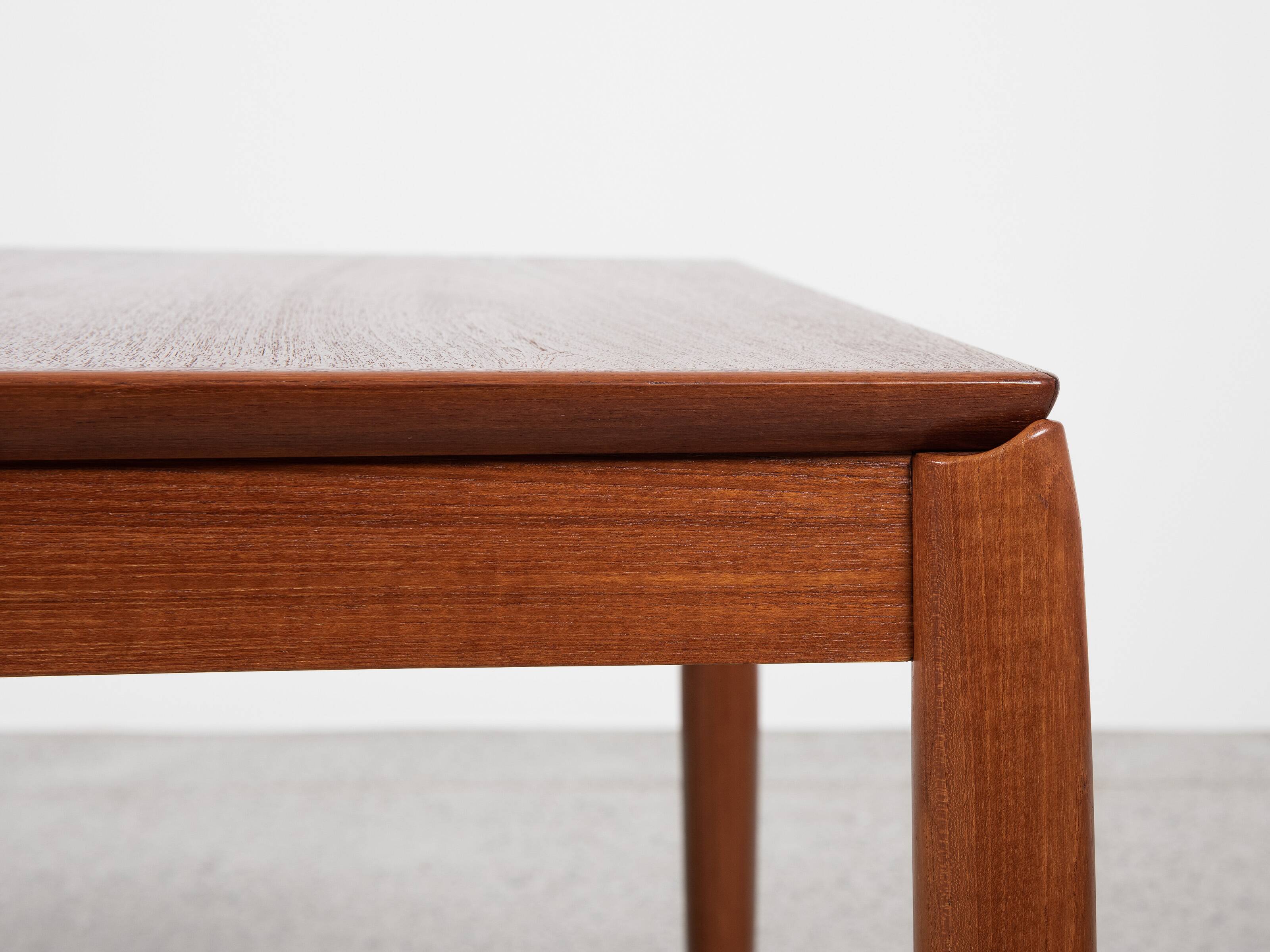 Table à manger danoise des années 1960 en teck par HW Klein pour Bramin