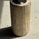 Table d'appoint en bois pétrifié, écorce blanche