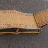 Bain de soleil, chaise longue en rotin