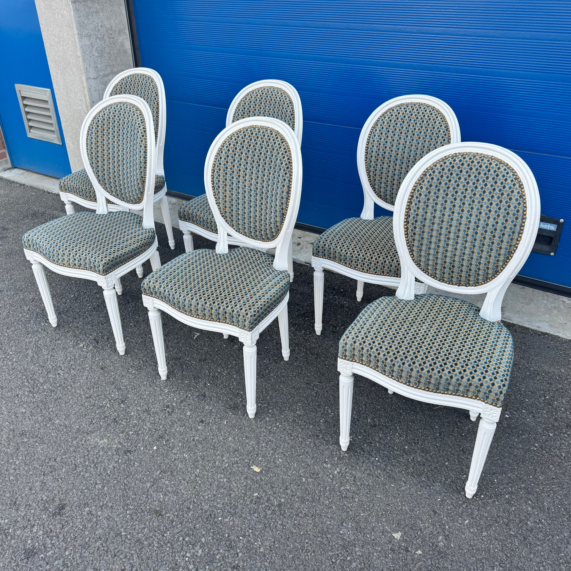 Set of 6 Louis XVI style Medallion chairs