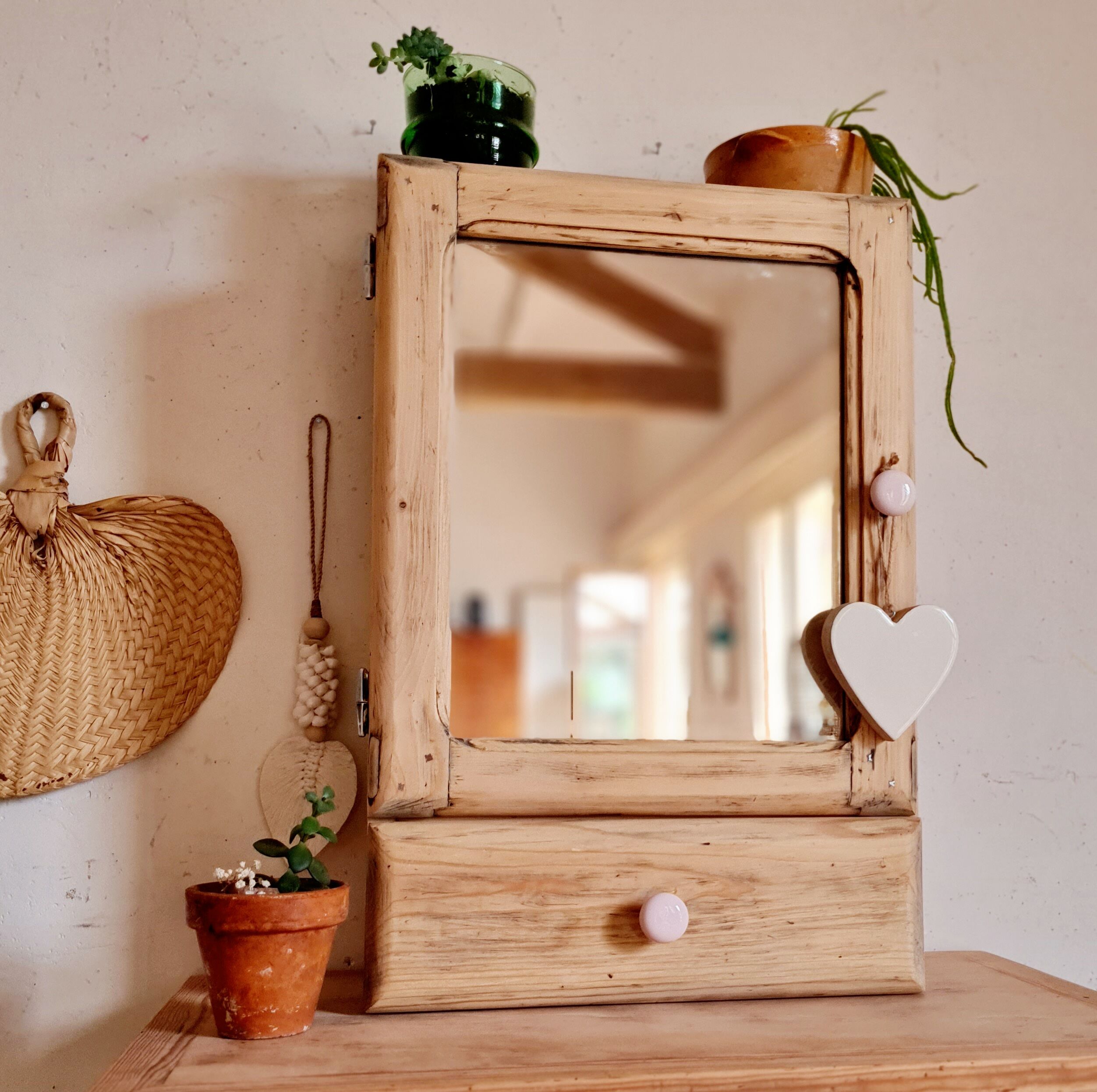 Vintage medicine cabinet 50s raw wood
