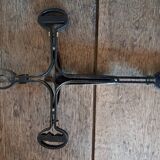 Crucifix croix fer forgé bronze émaillé artisanal