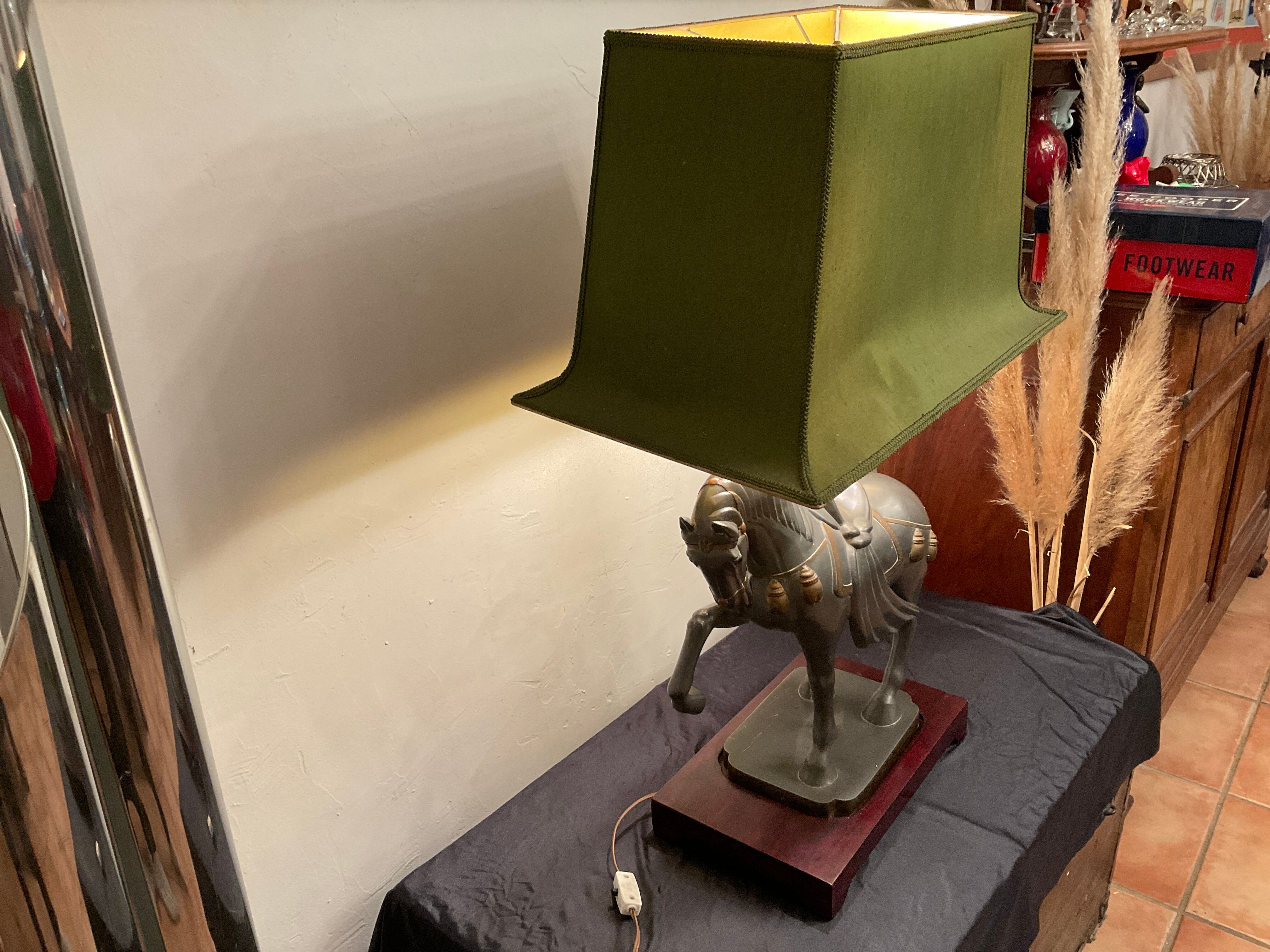 Large vintage horse plight in tin, H103 cm