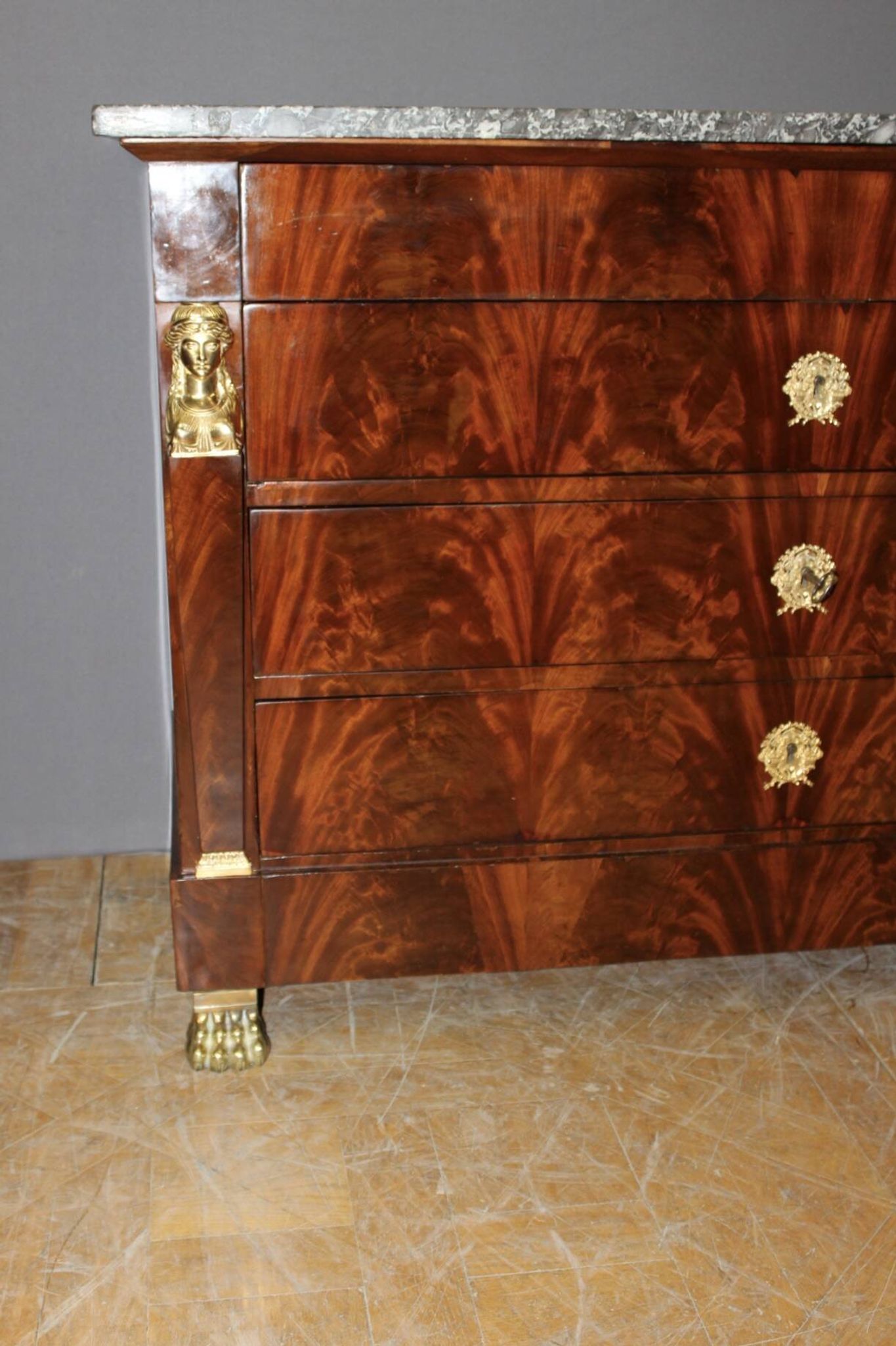 Return from Egypt chest of drawers in mahogany, early 19th century