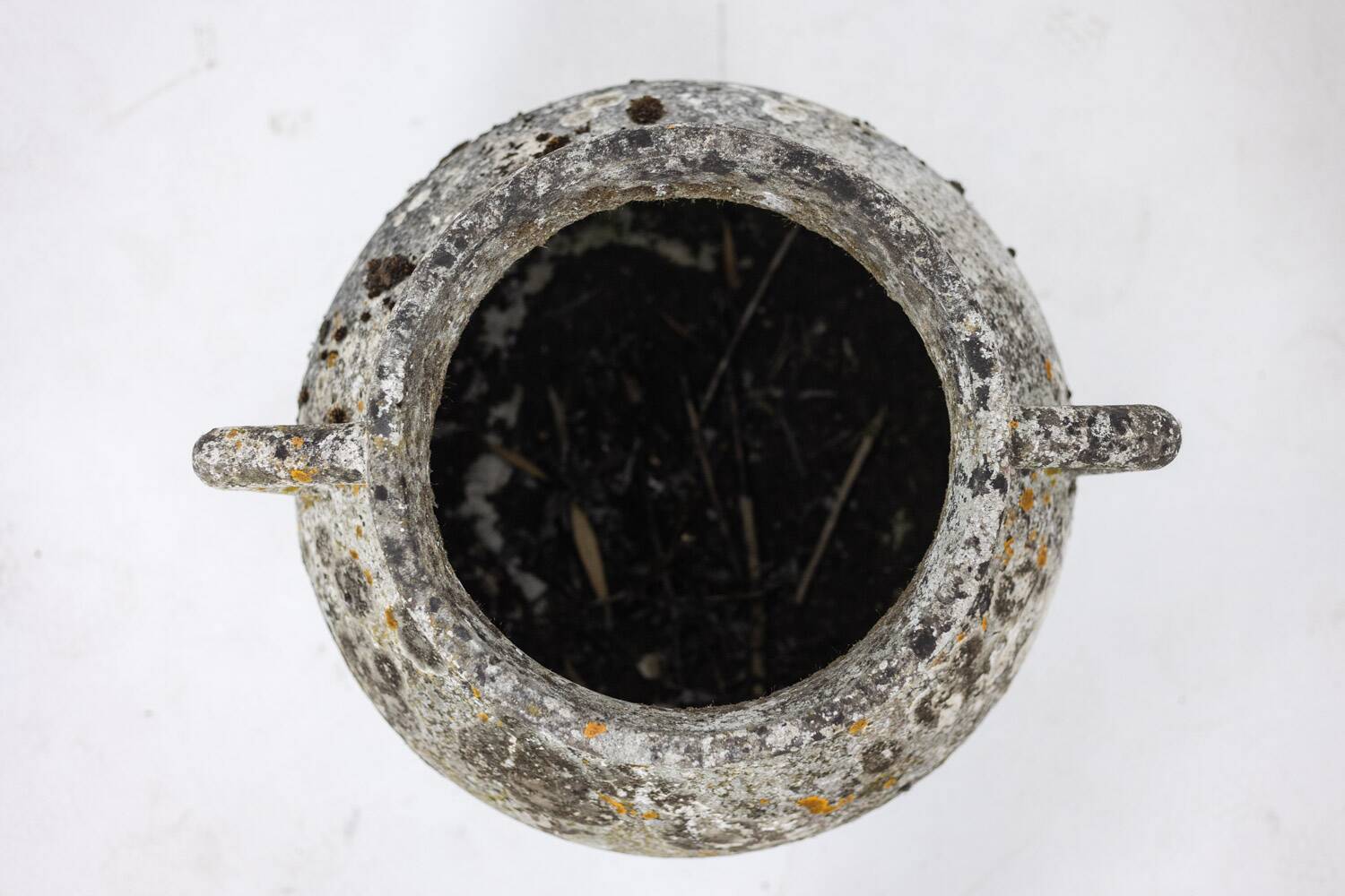 Willy Guhl  Paire de jardinières « marmite » en fibro-ciment. Années 1950