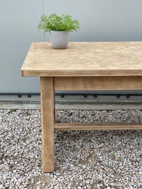 Table de ferme poncée 176 cm