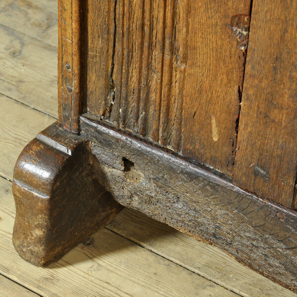Armoire de rangement en chêne basque, XVIIe siècle