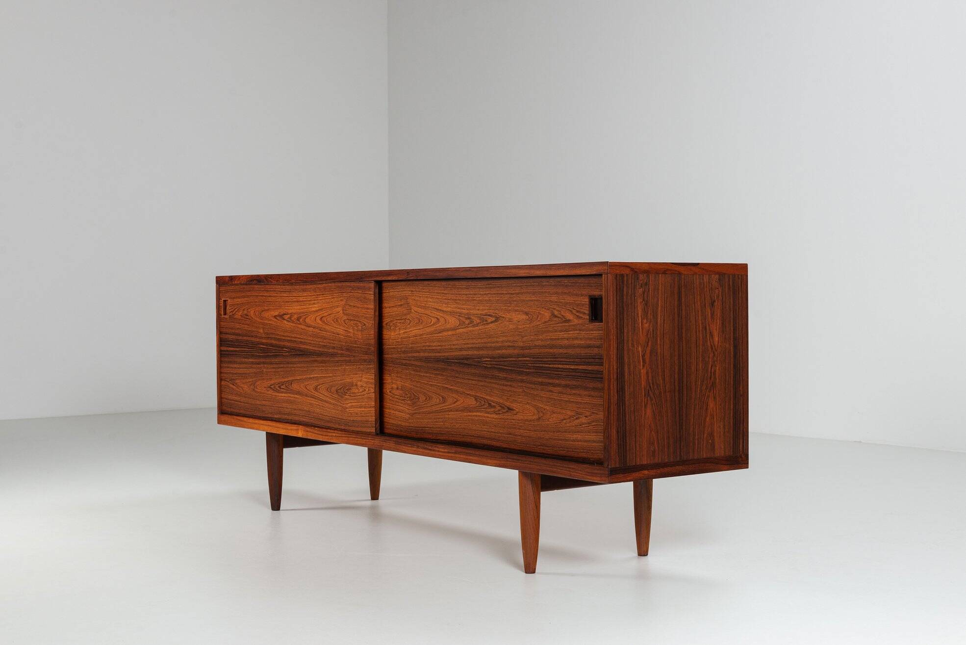 Niels Otto Moller sideboard in rosewood J.L. Mollers Denmark 1960