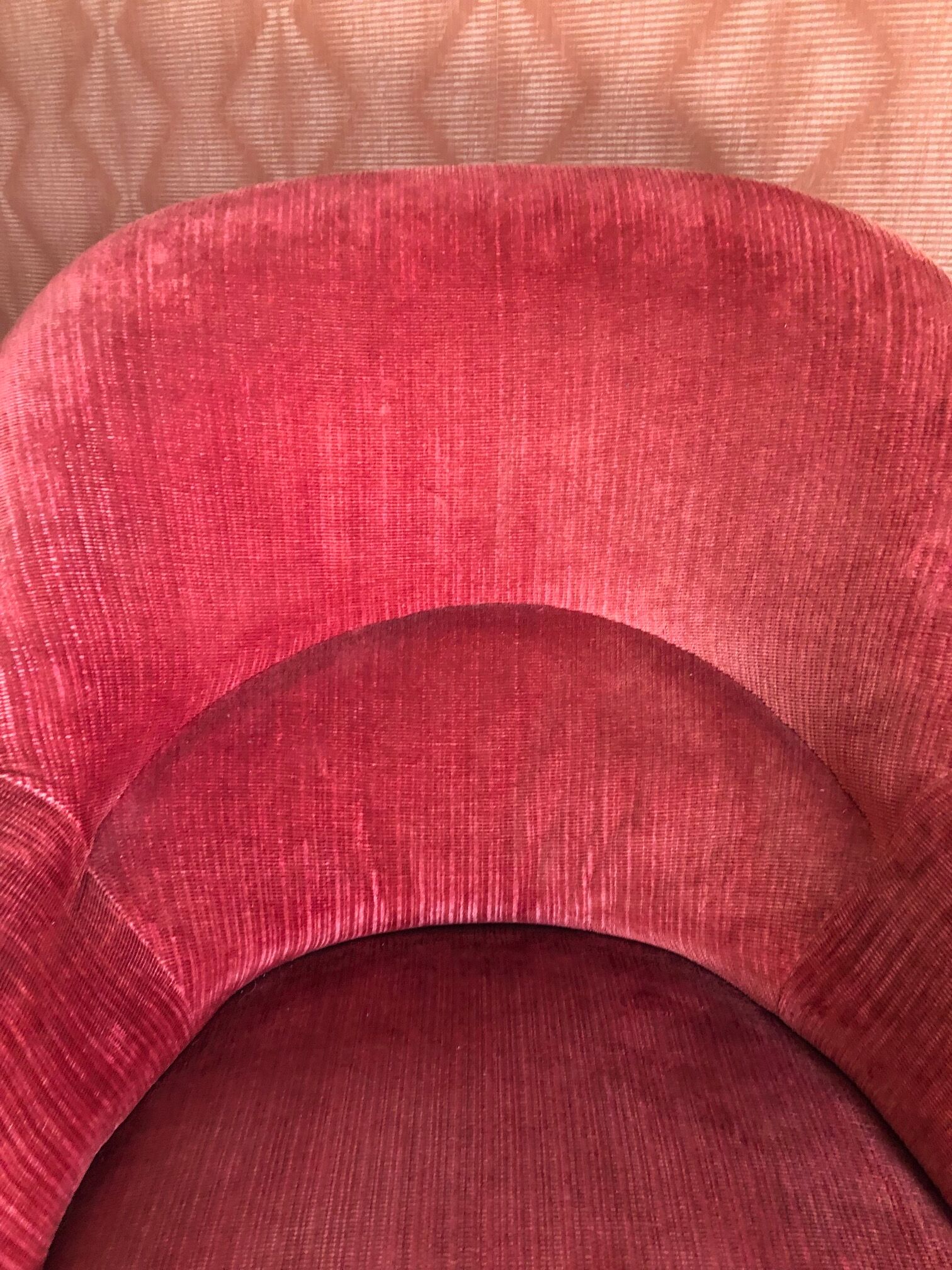 Paire de fauteuils crapaud velours