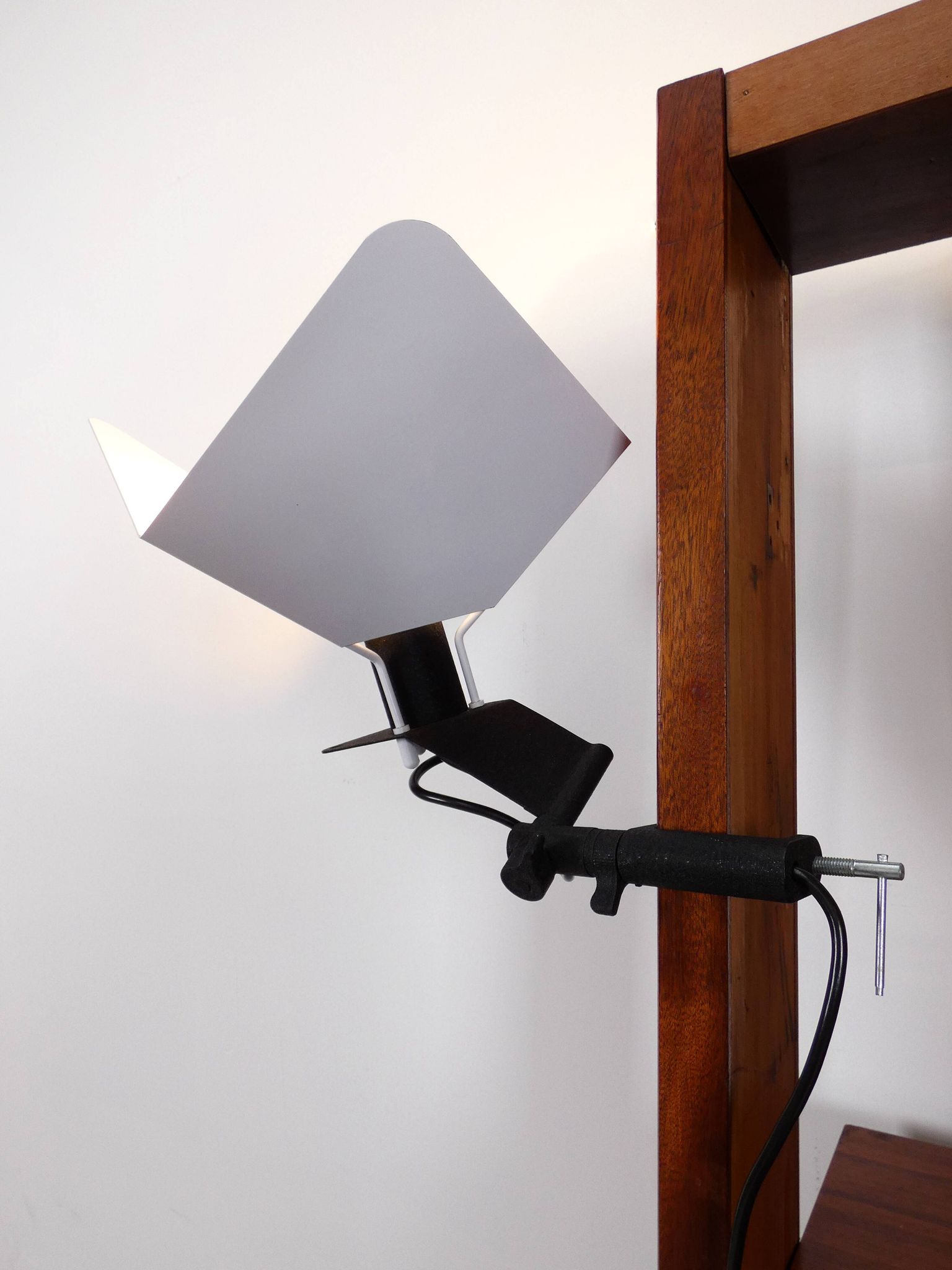 Lampe à pince Triedro de Joe Colombo pour Stilnovo
