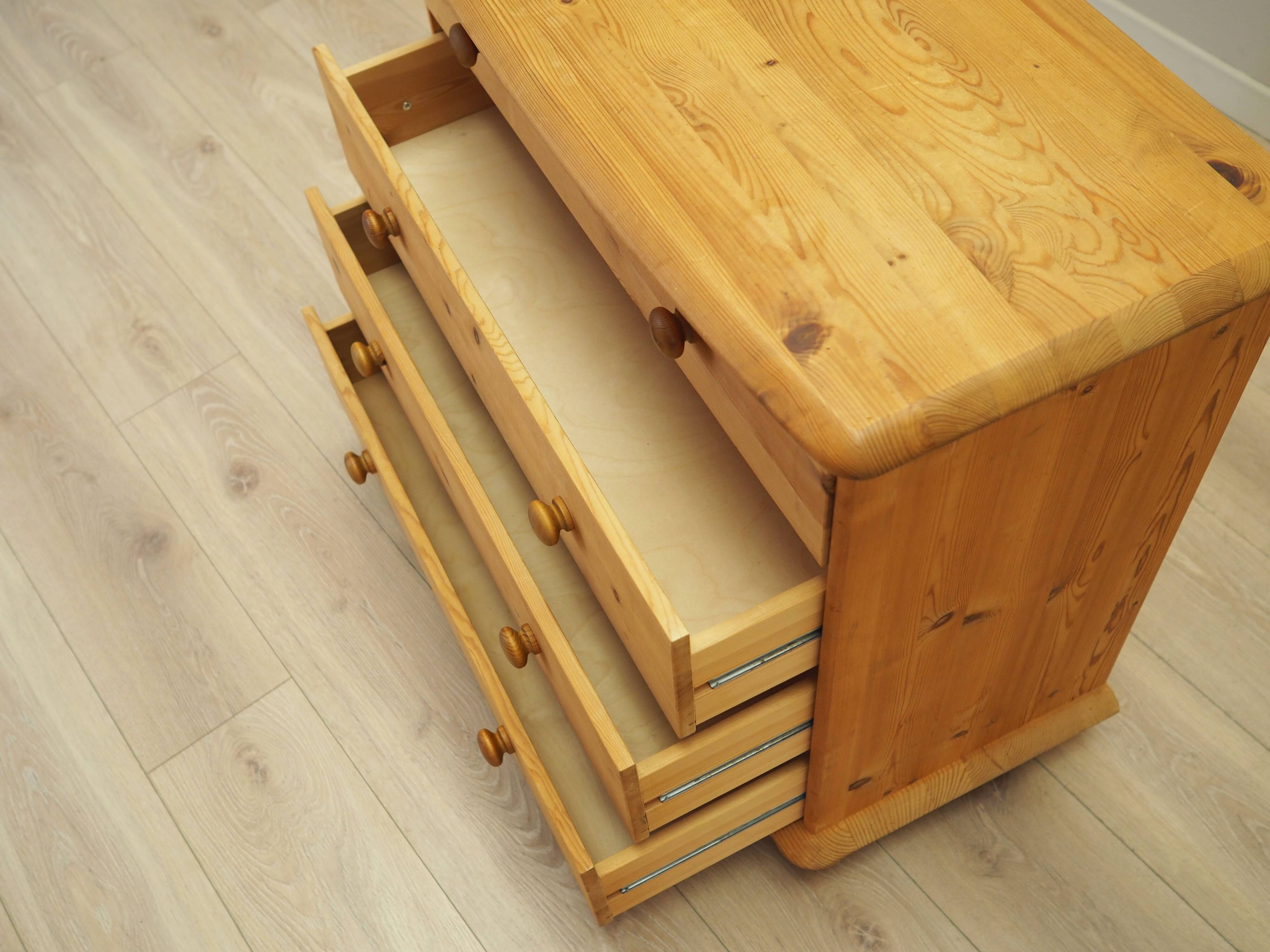 Commode en pin, design danois, années 2000, fabrication : Danemark