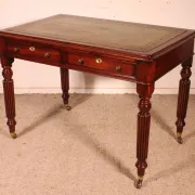 flat desk with two drawers from the early 19th century in mahogany - England circa 1