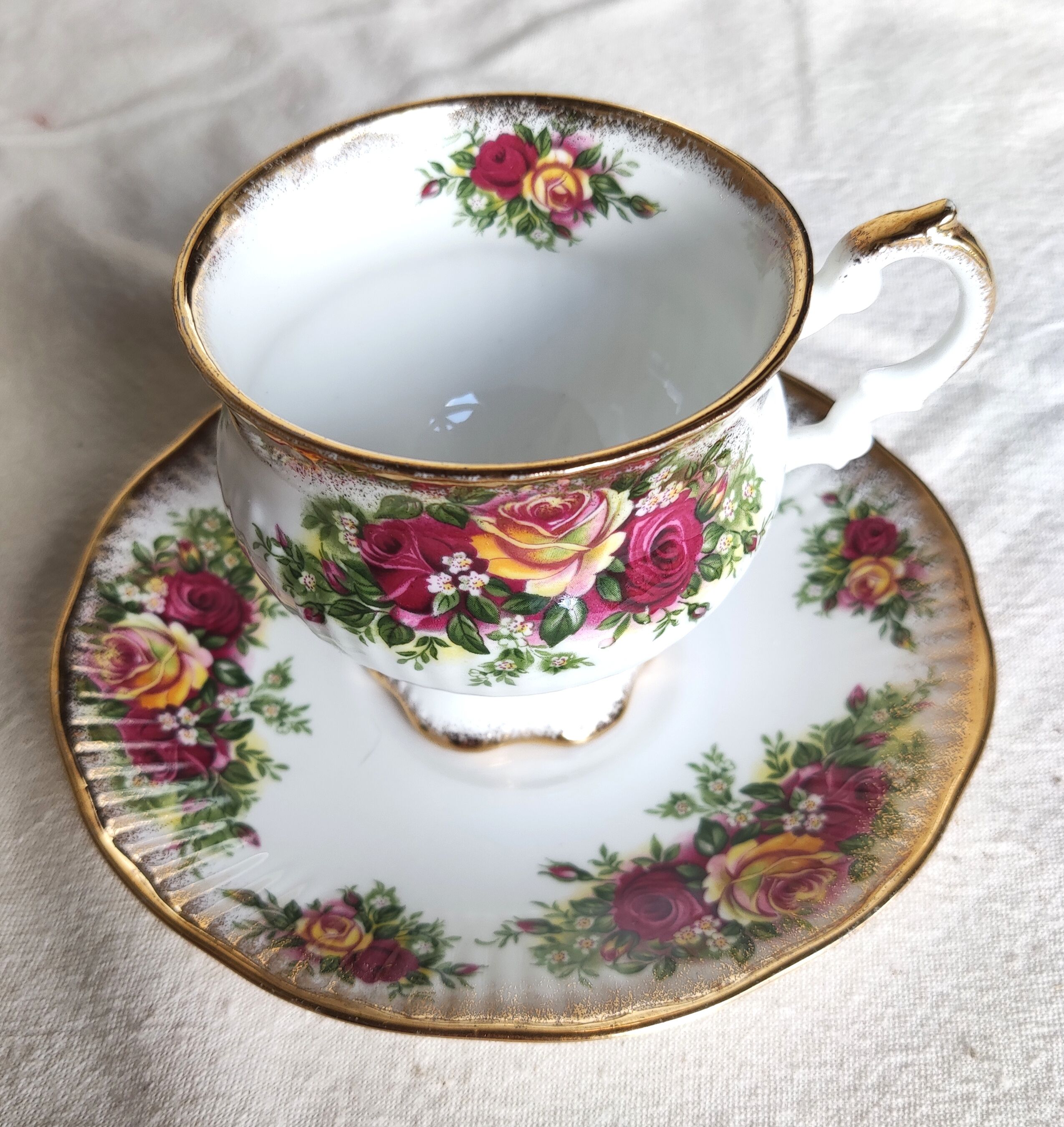 English porcelain cup Elisabeth