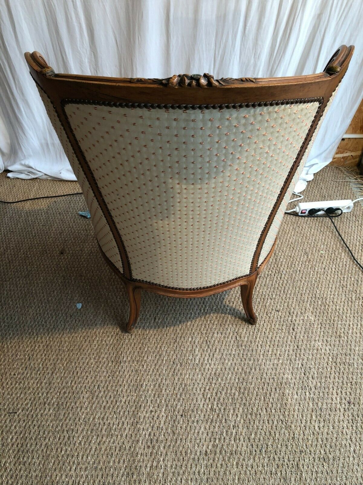 Louis XV-style shepherdess chair