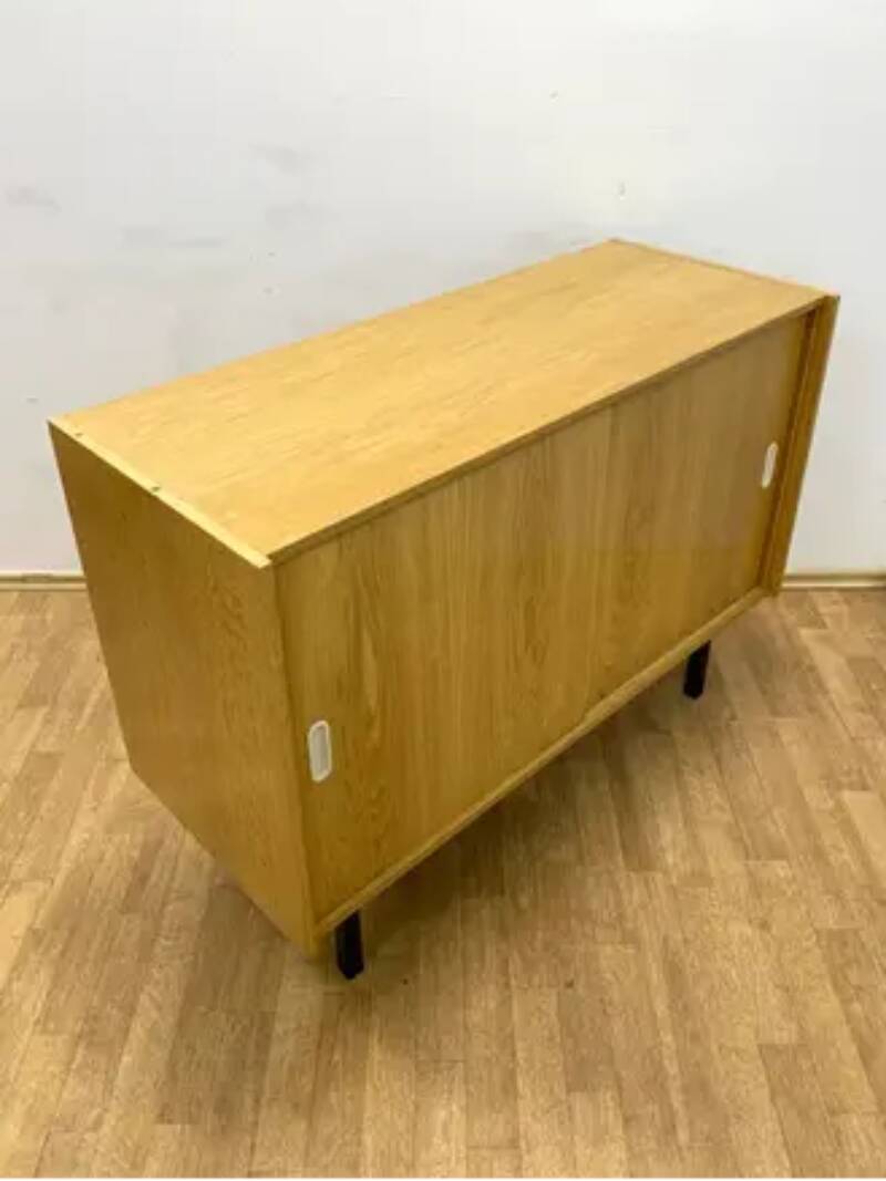 Commode rétro, Jiří Jiroutek, années 1960, Tchécoslovaquie