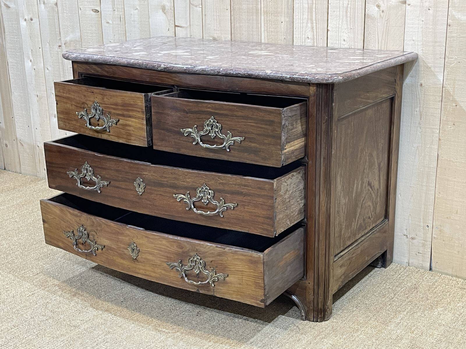 Regency commode in amaranth with an 18th-century marble top.