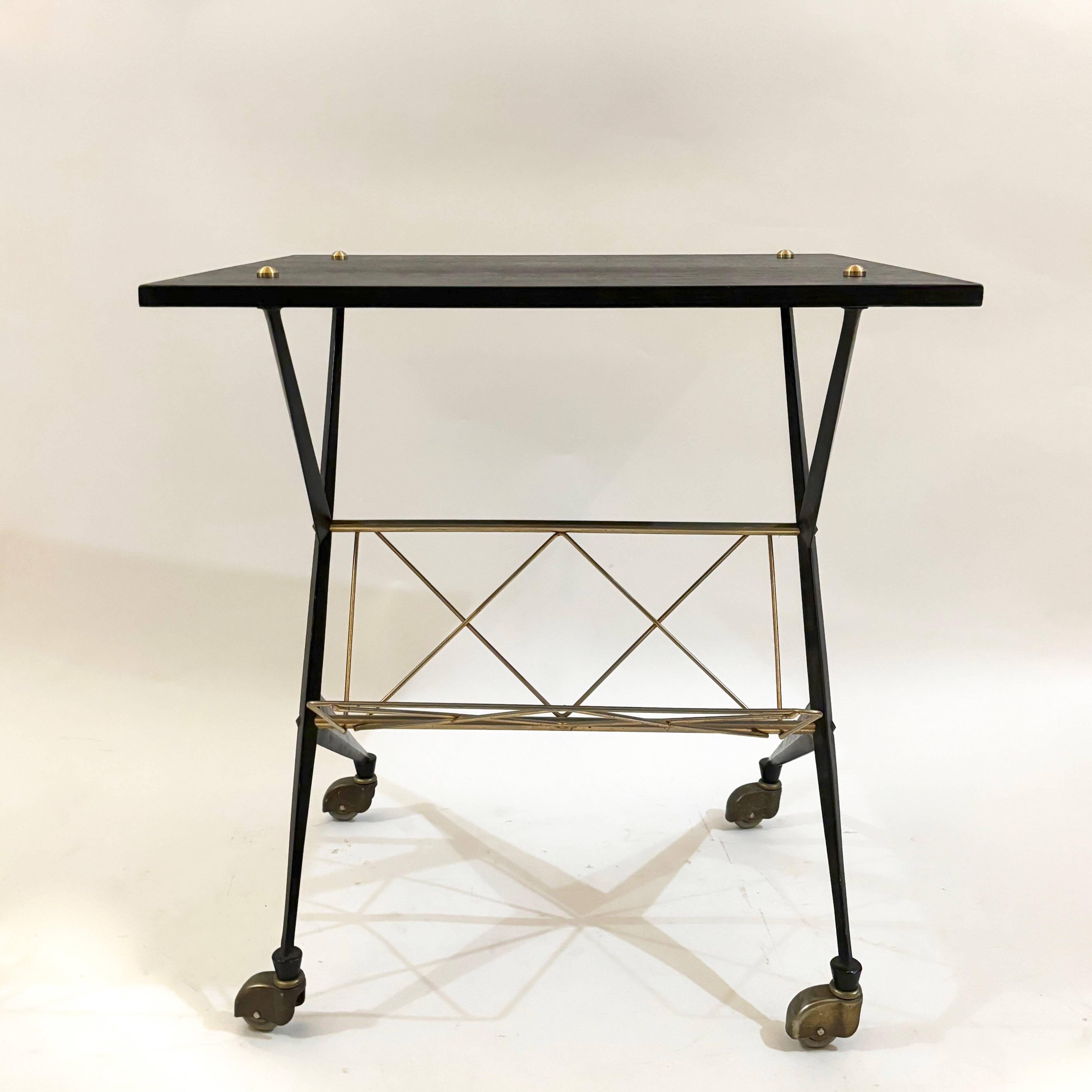 60s server in black and gold metal