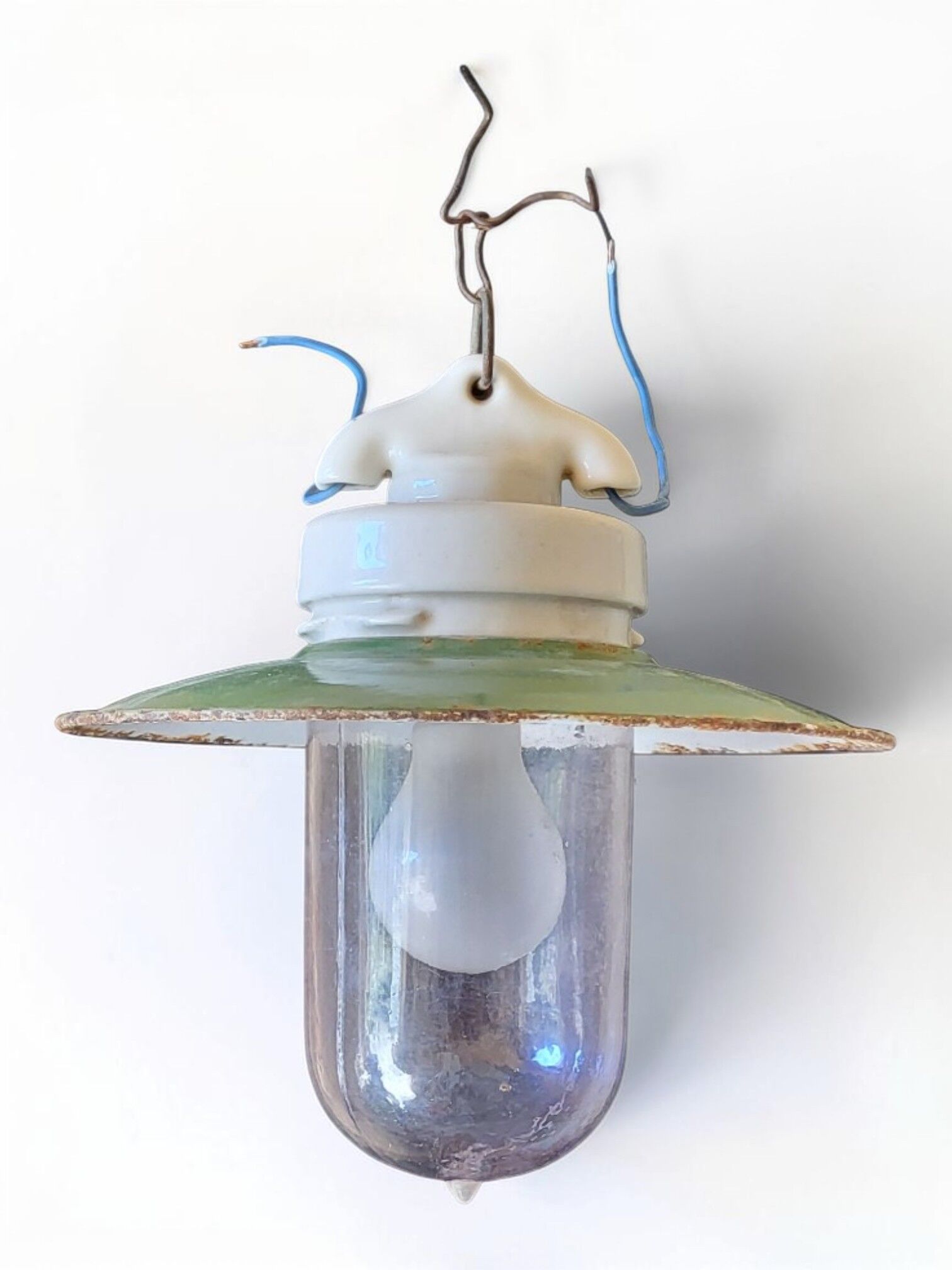 Suspension industrielle 1950
