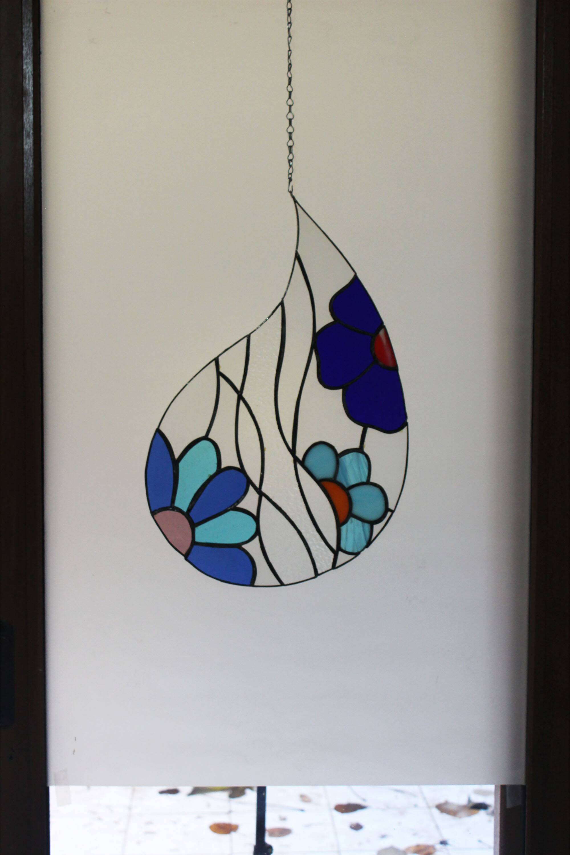 Vitrail décoratif “Goutte d’eau” – Verre coloré fait main, 40 × 40 cm
