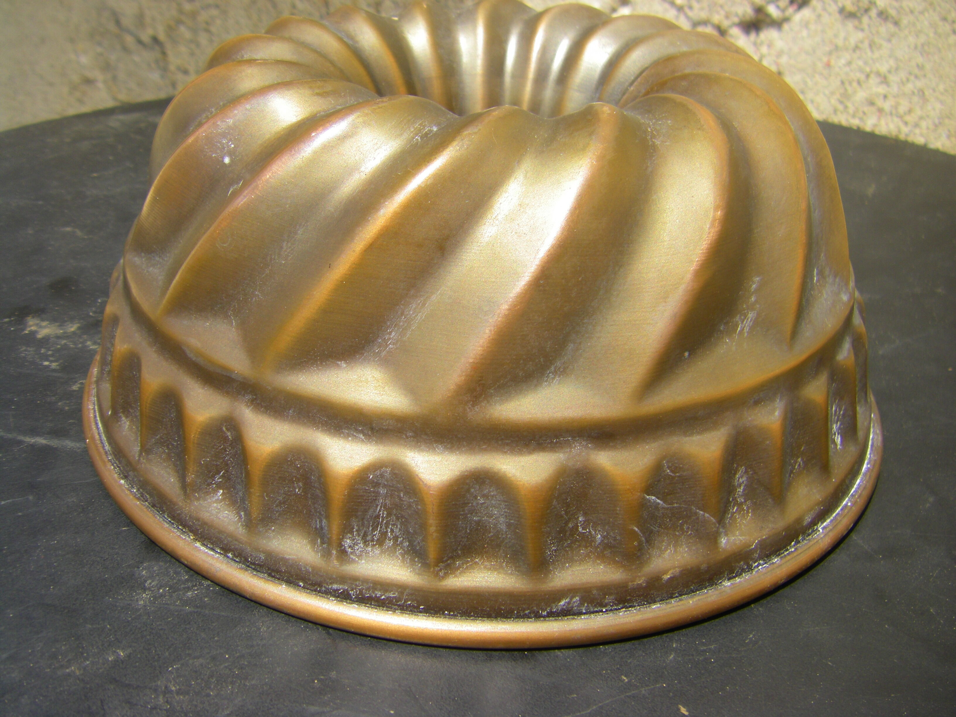 Copper cake mold