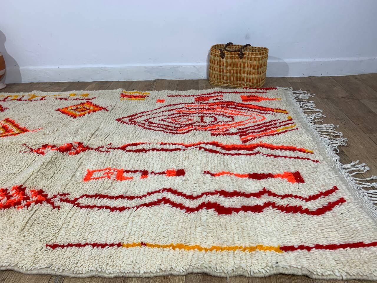 Handmade moroccan berber rug 250 x 147 cm