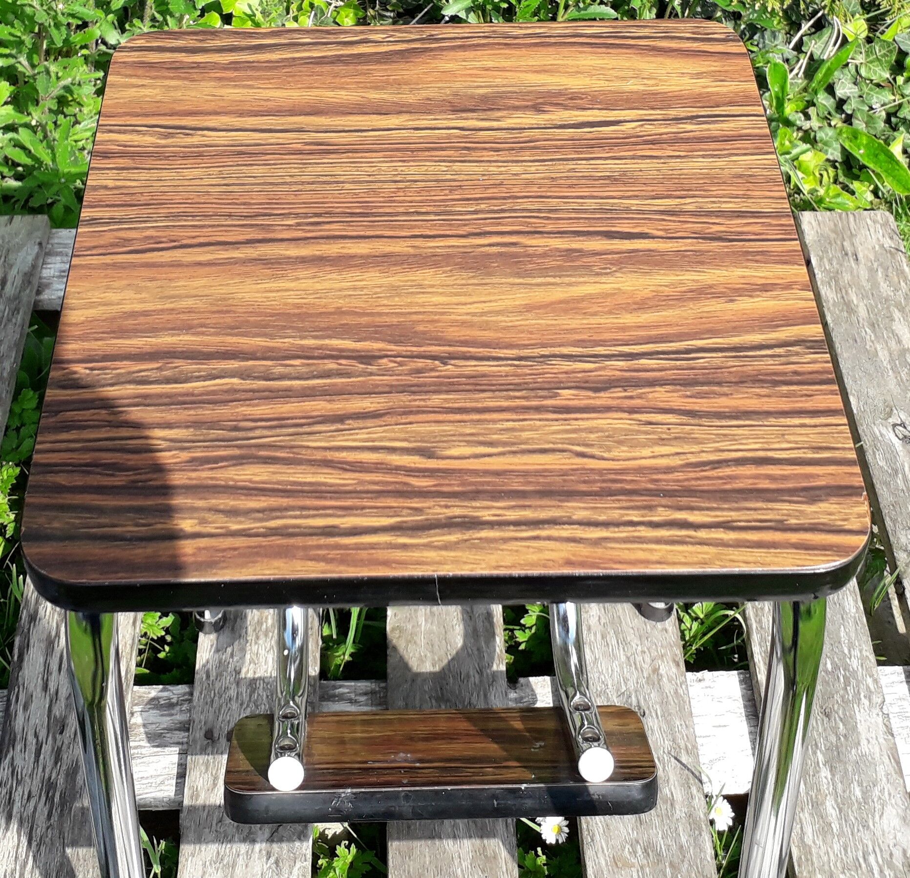 Stool with 3 steps brown