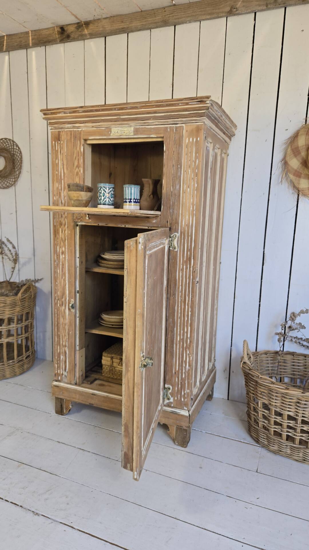Vintage wooden glacier