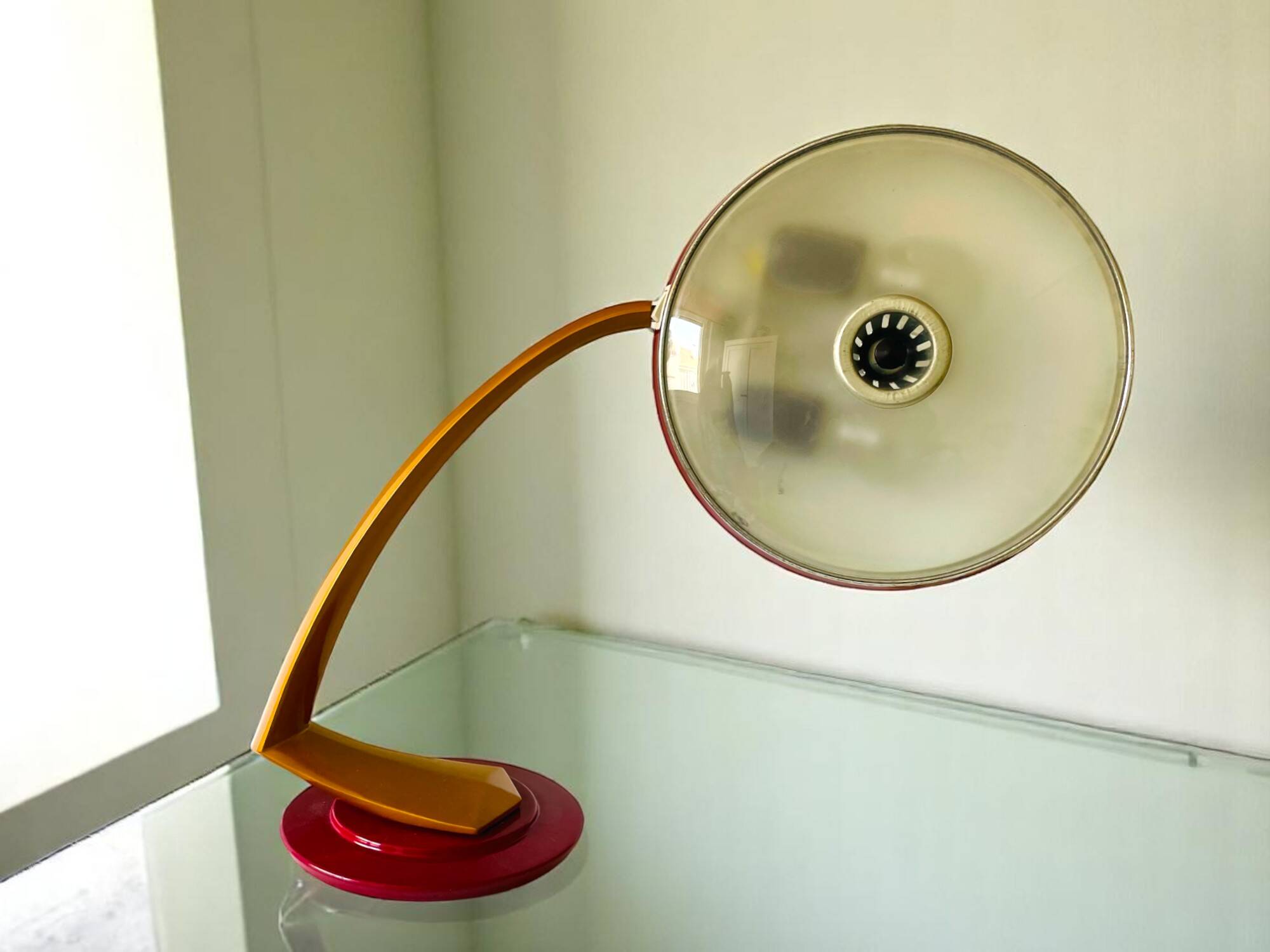 Red desk lamp Boomerang 2000 by Fase